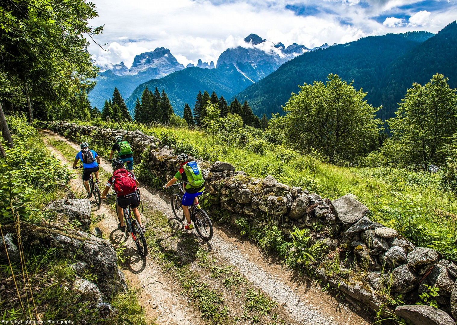 Heart stopping activities such as mountain biking. Путешествие на велосипеде. Рабочий стол велосипеды путешествия. Cycling Holiday. Cycling trip.